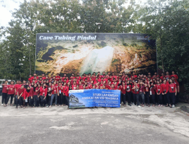 Petualangan Penuh Adrenalin: Momen Seru Vistrasaka di Gua Pindul