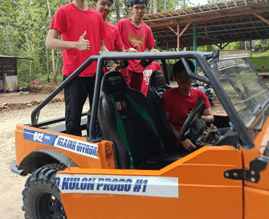 Seru dan Menantang! Siswa Vistrasaka Rasakan Sensasi Offroad di Gua Pindul