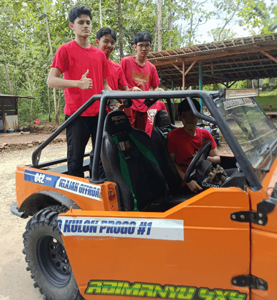 Seru dan Menantang! Siswa Vistrasaka Rasakan Sensasi Offroad di Gua Pindul